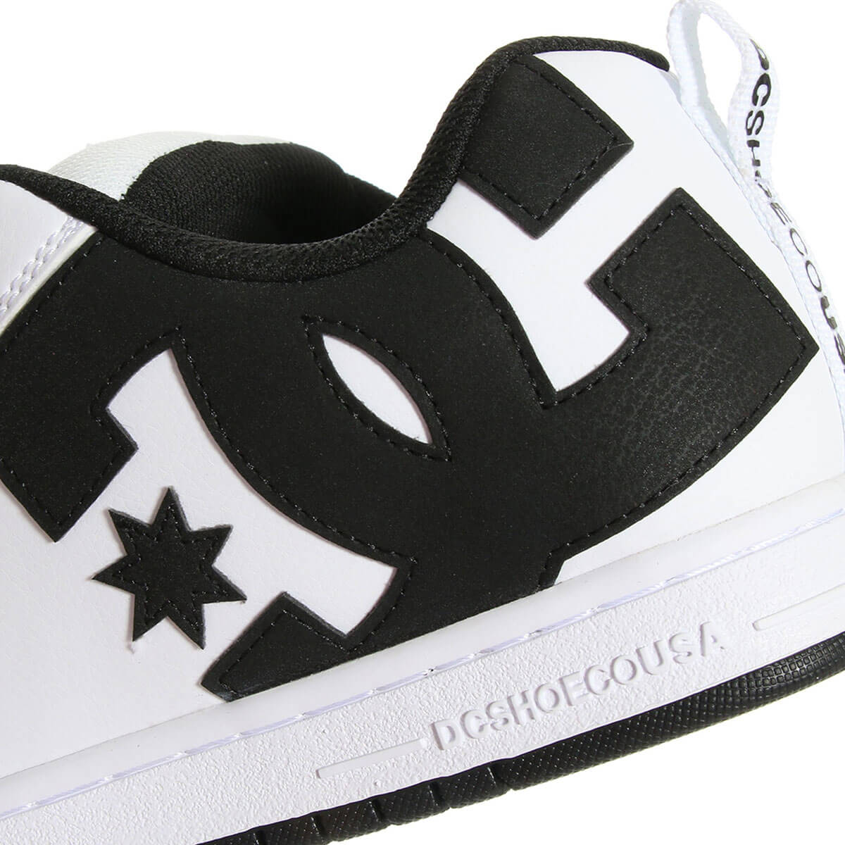 DC Court Graffik - White/Black